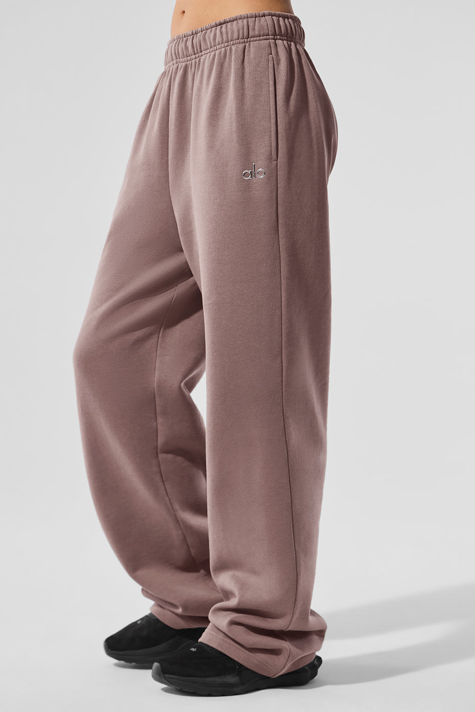 Alo Yoga Women'S Accolade Straight Leg Sweatpant