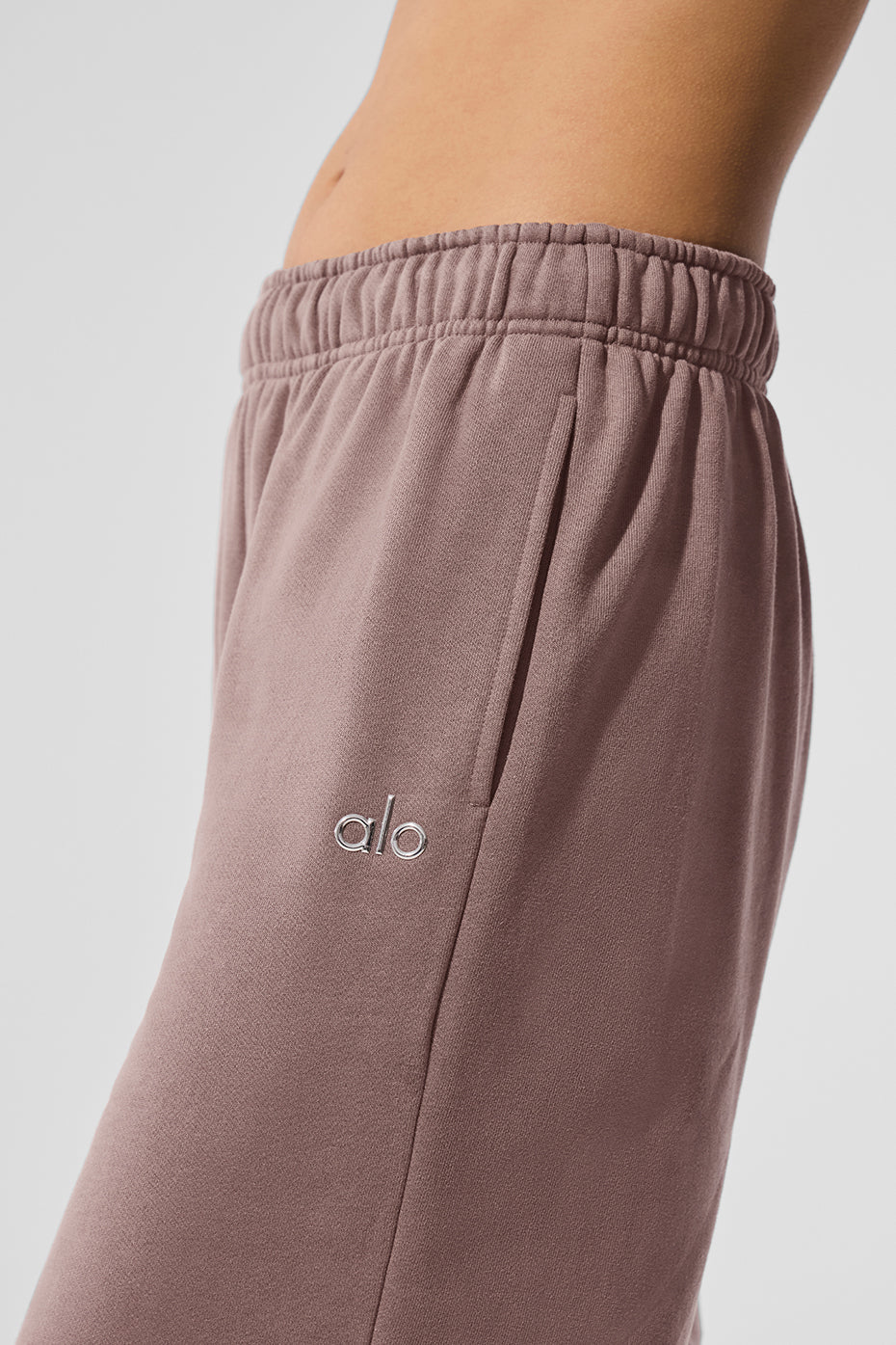 Alo Yoga Women'S Accolade Straight Leg Sweatpant