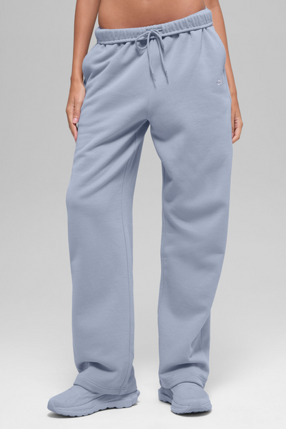 Alo Yoga Women'S Accolade Straight Leg Sweatpant
