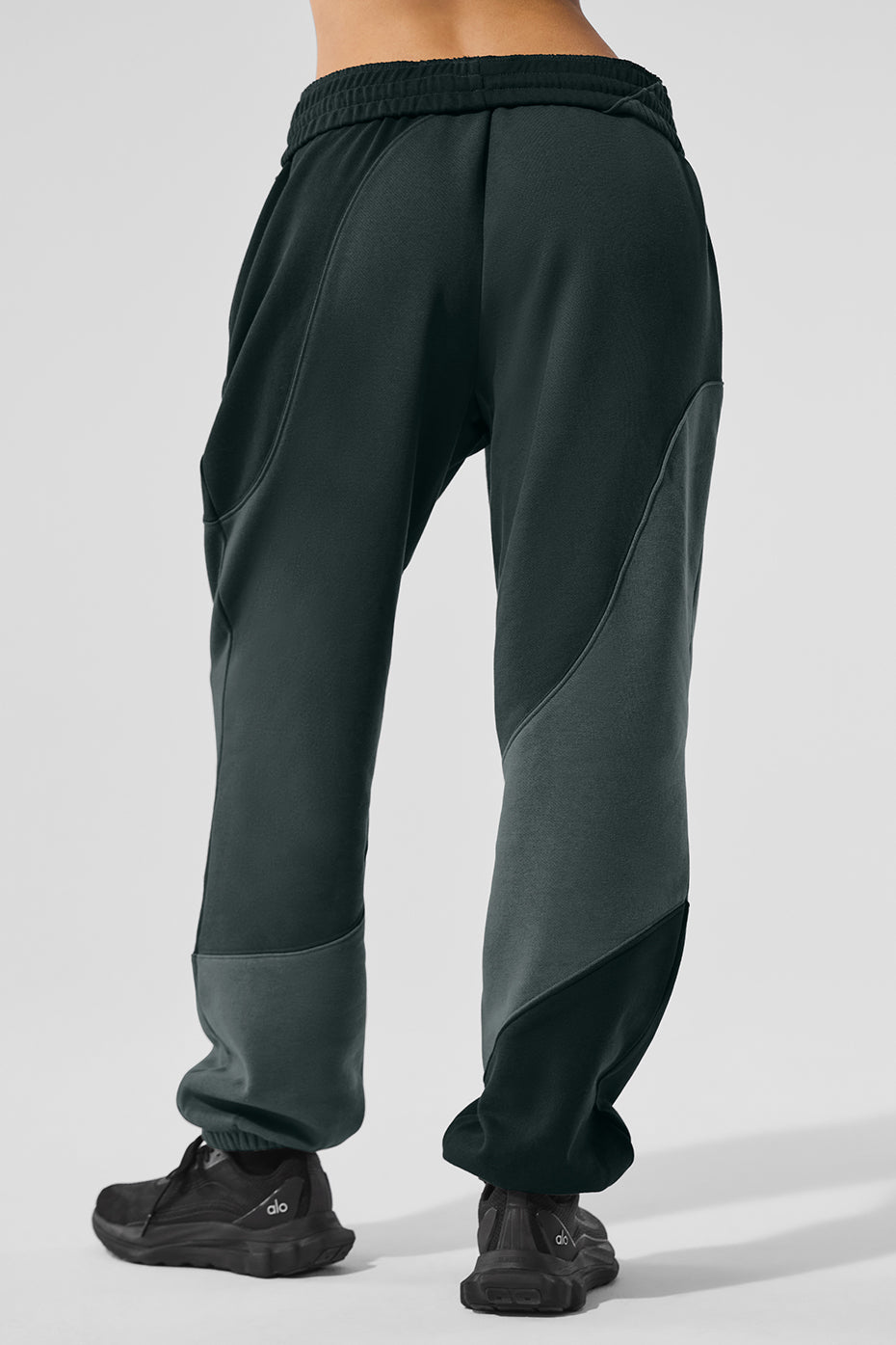 #color_charcoal-green-tonal