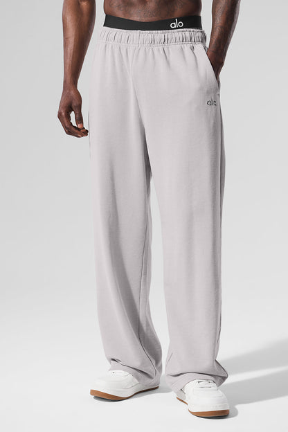 Alo Yoga Accolade Straight Leg Sweatpant