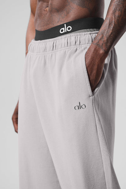 Alo Yoga Accolade Straight Leg Sweatpant