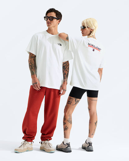 The North Face Unisex Distort Logo Relaxed Short-Sleeve Tee
