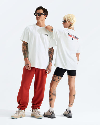 The North Face Unisex Distort Logo Relaxed Short-Sleeve Tee