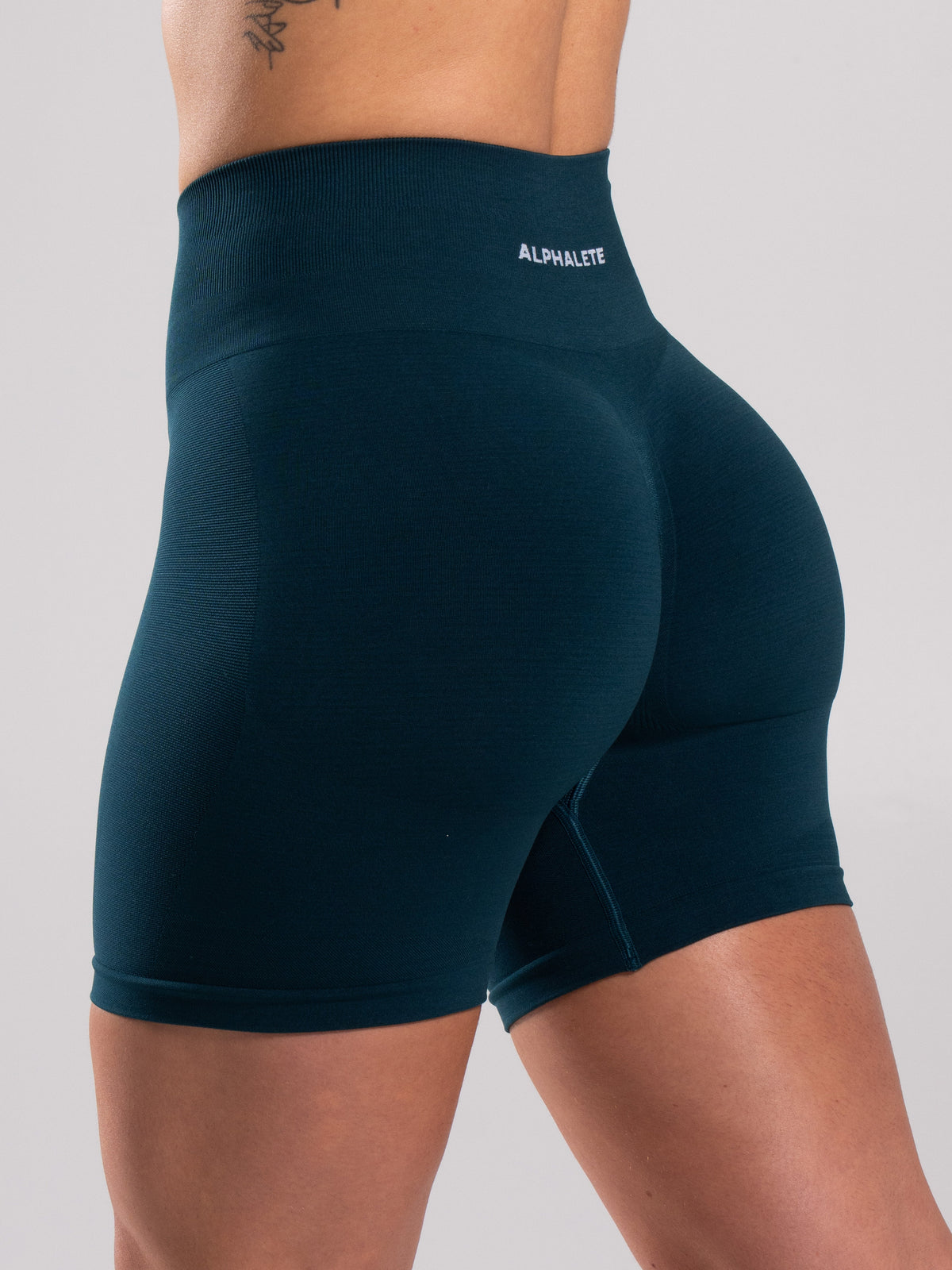 Alphalete Women's Pump High Rise Short