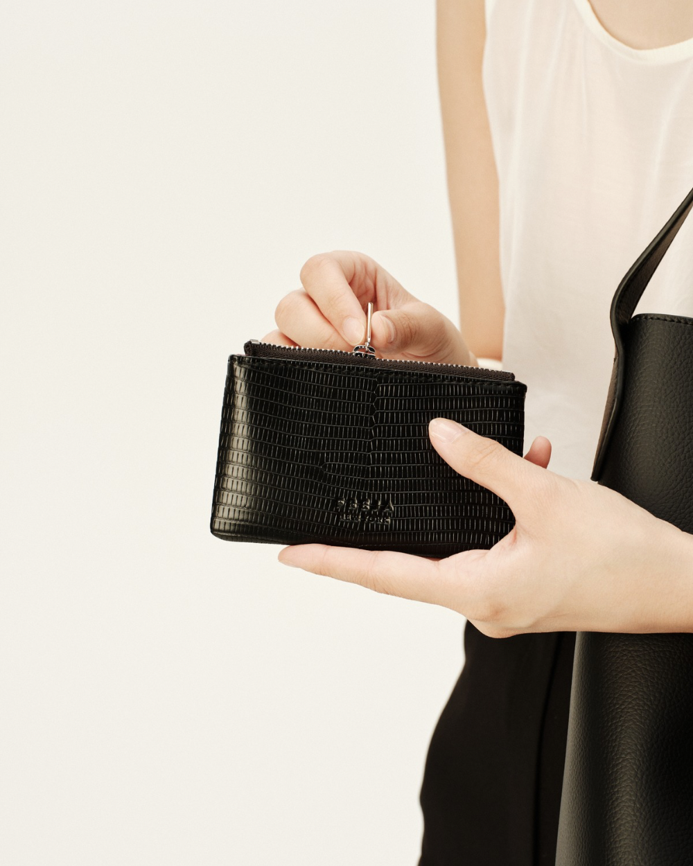 Freja Zip Pouch 5 Black Lizard