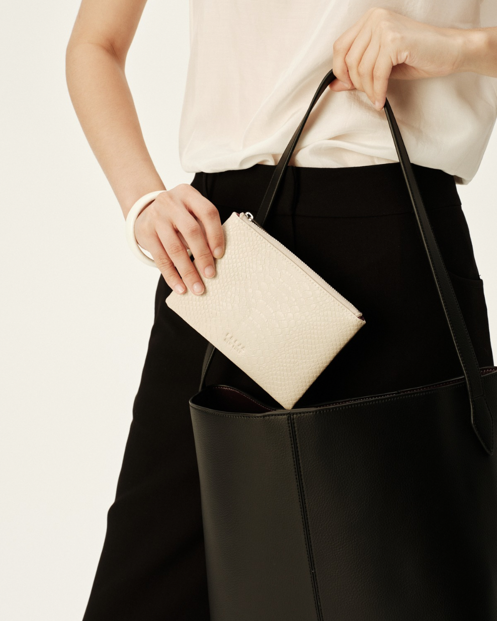 Freja Zip Pouch 8 Oat Croc
