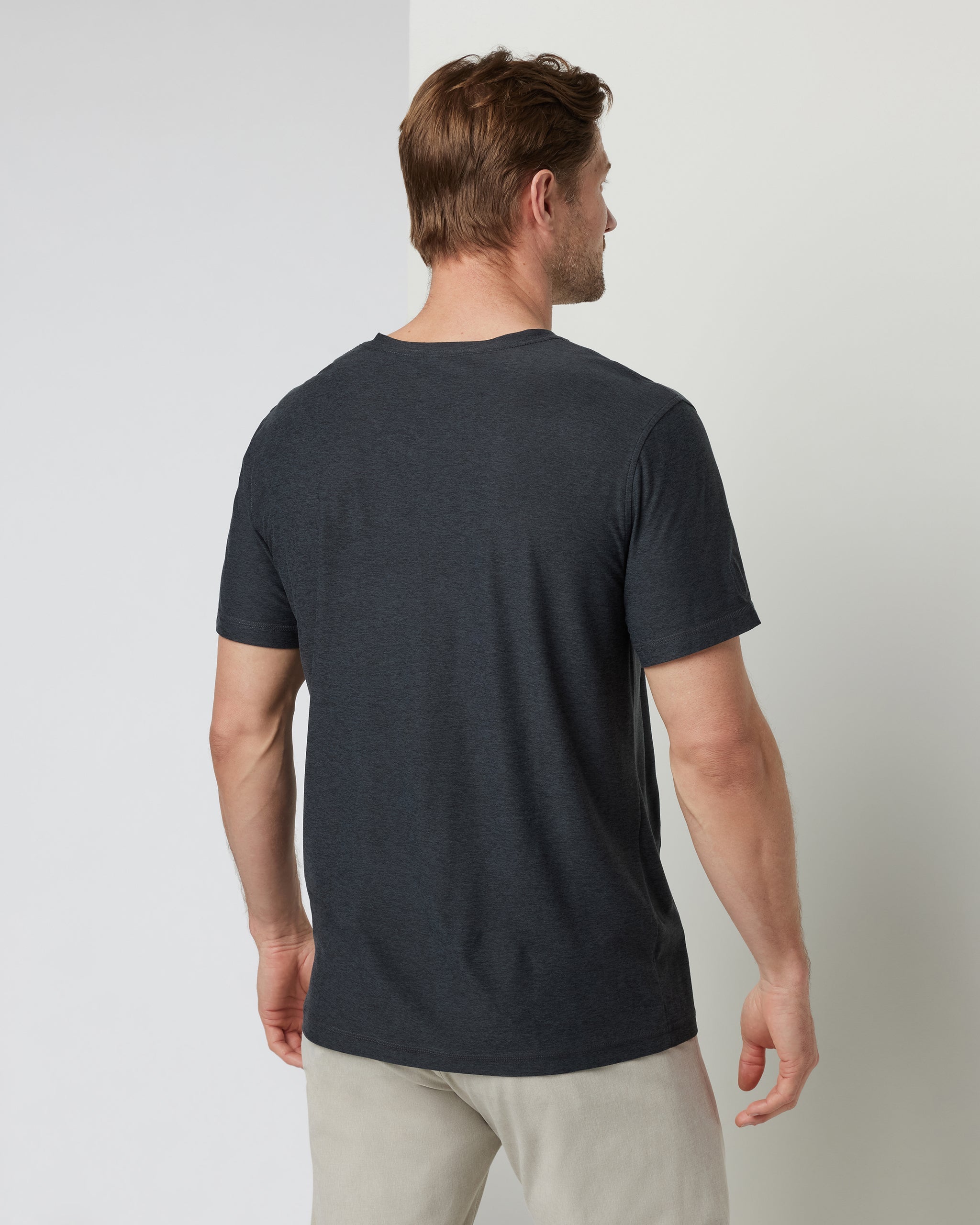 Vuori Strato Tech Vneck Tee