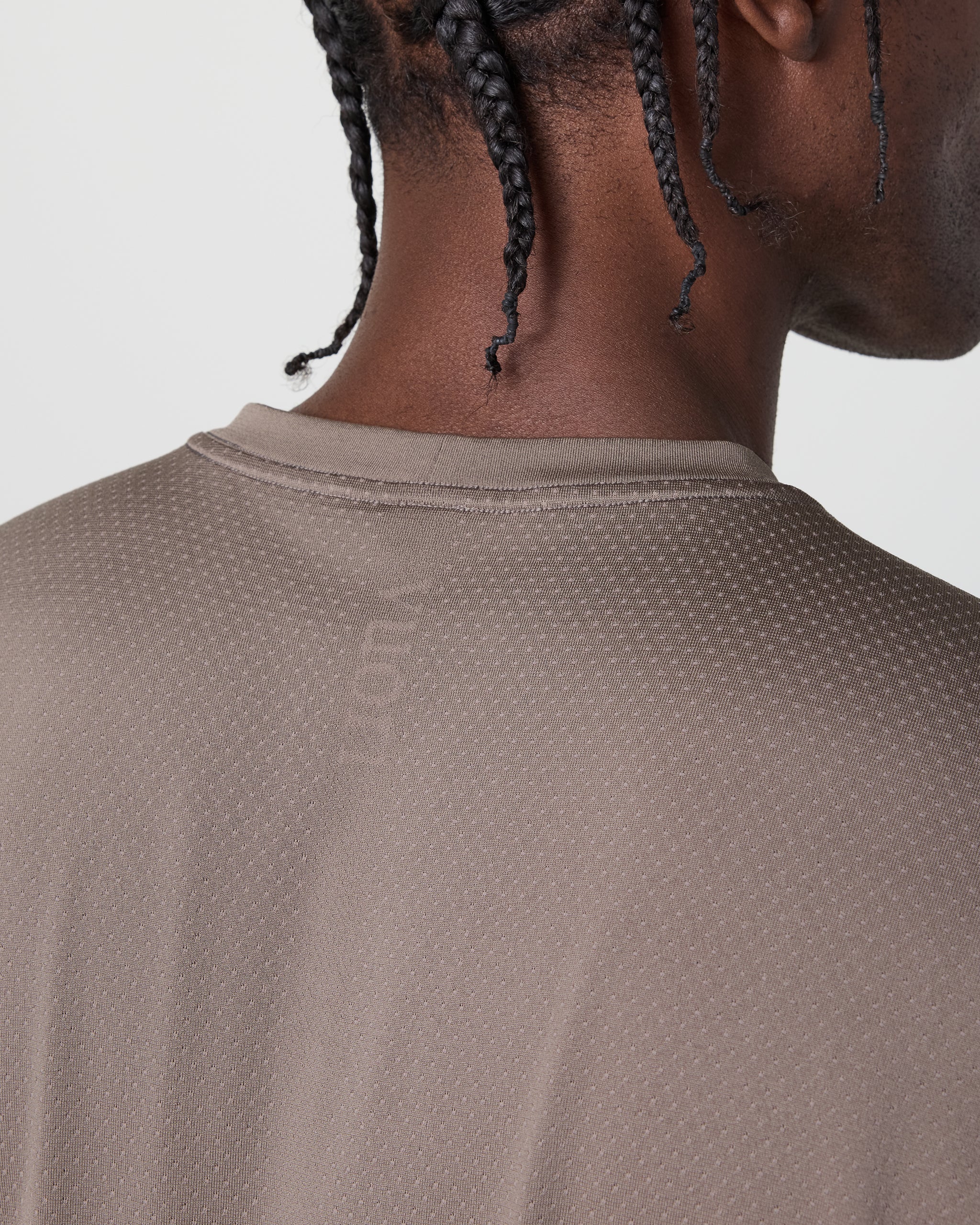 Vuori Short Sleeve Clearview Seamless Tech Tee