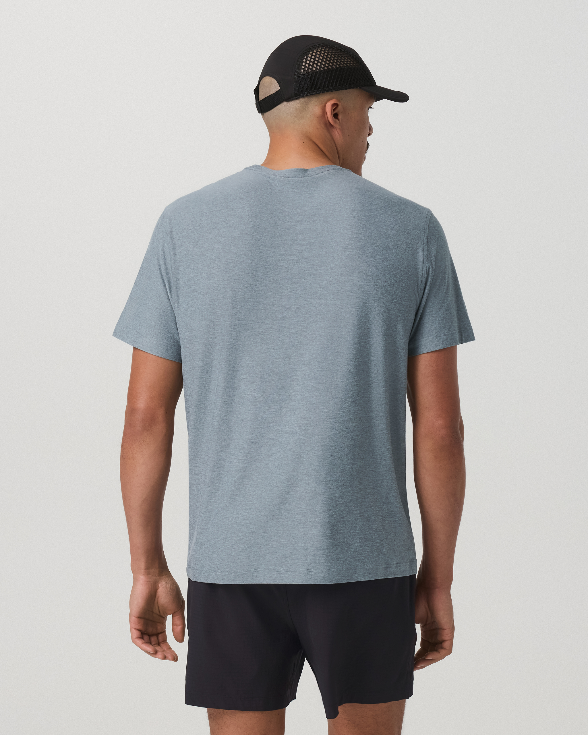 Vuori Short Sleeve Strato Pocket Tee Relaxed Fit