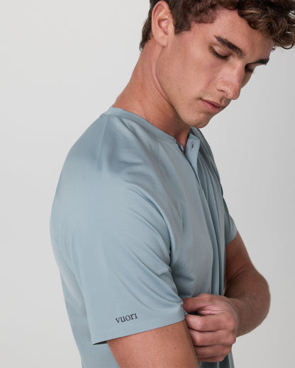 Vuori Short Sleeve Viewpoint Henley