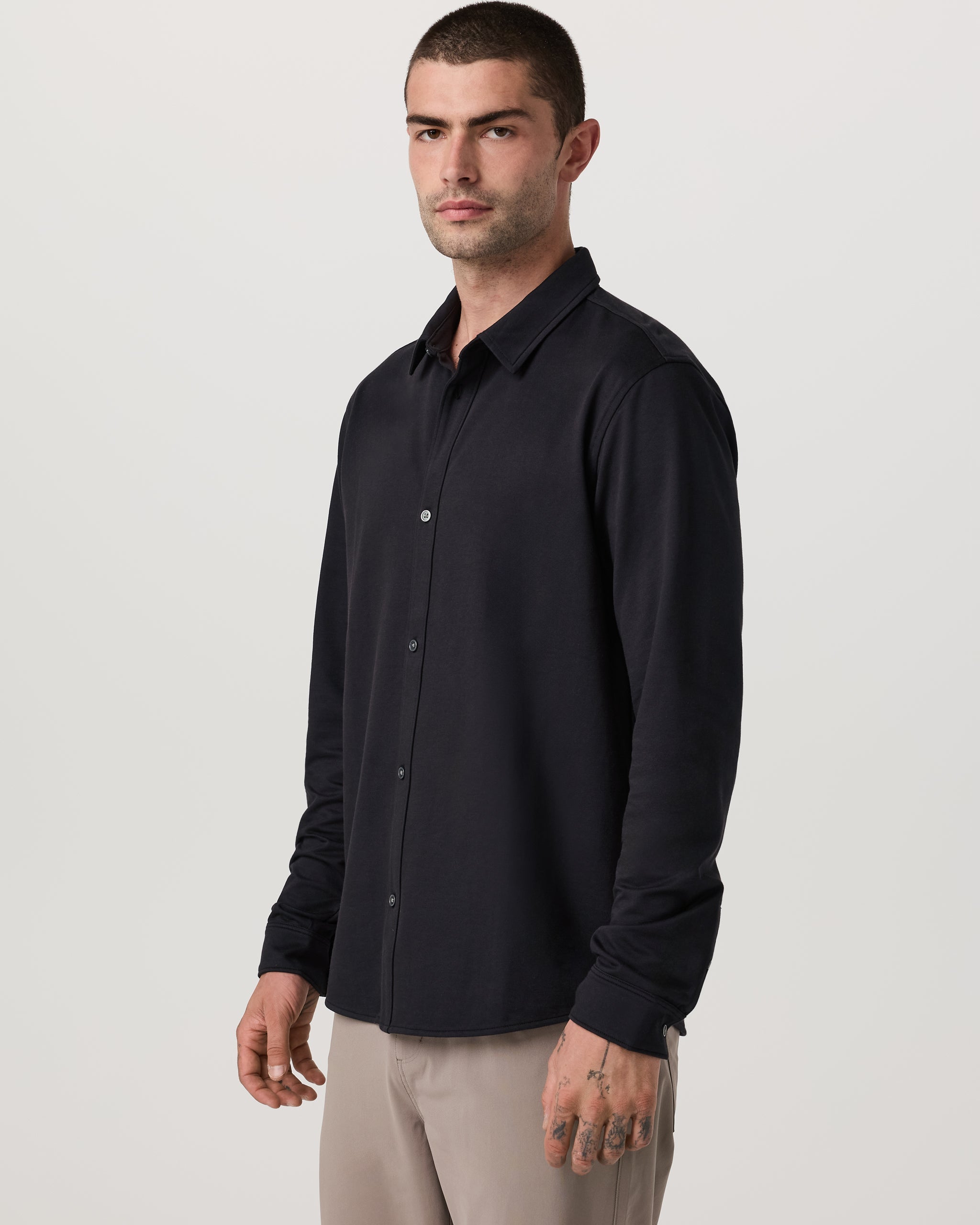 Vuori Long Sleeve Knit Oxford Button Down Classic Fit