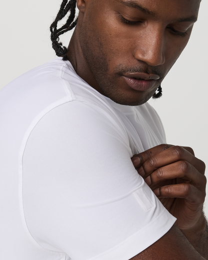 Vuori Short Sleeve Strato Tech Tee Relaxed Fit