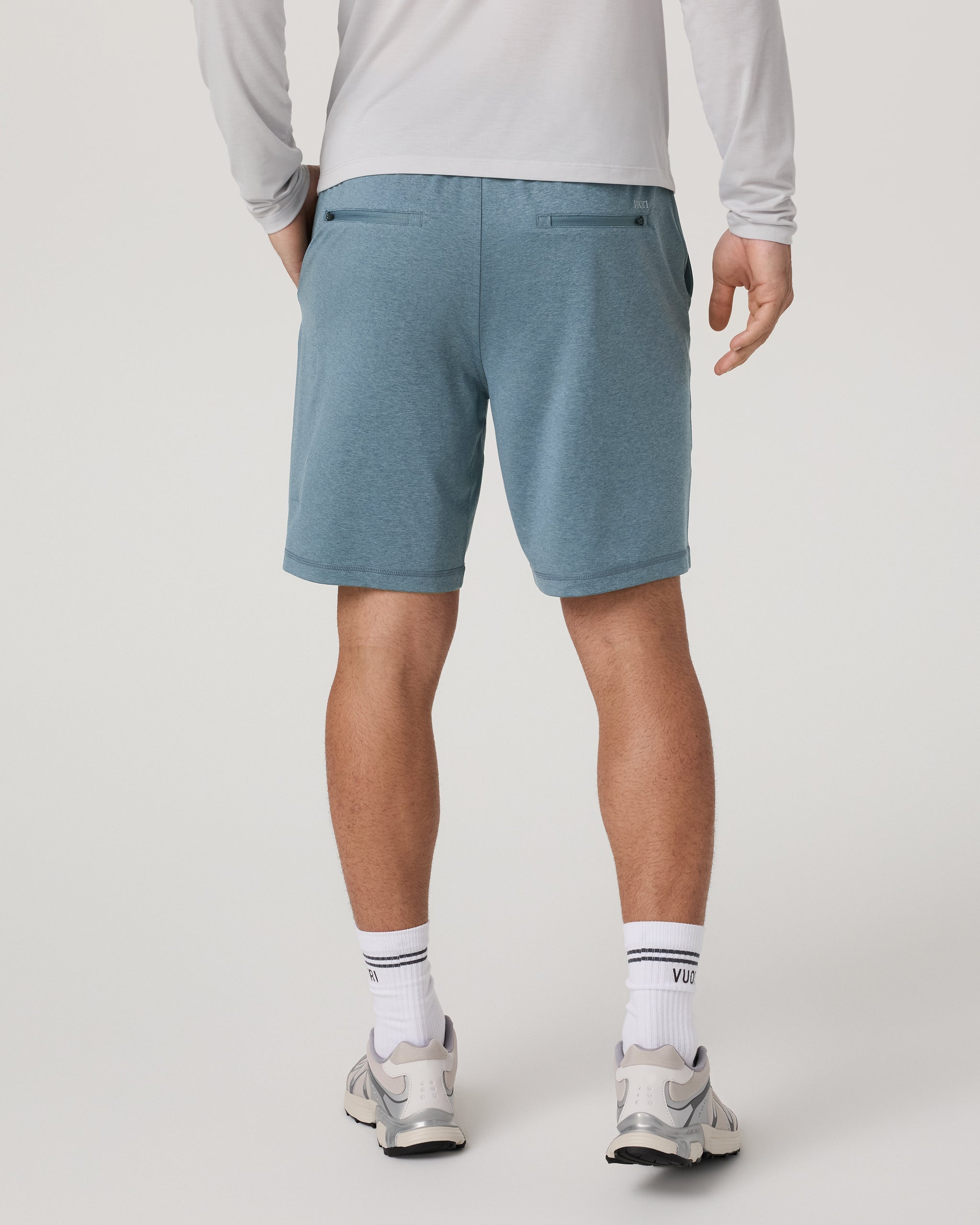 Vuori Sunday Performance Short 8