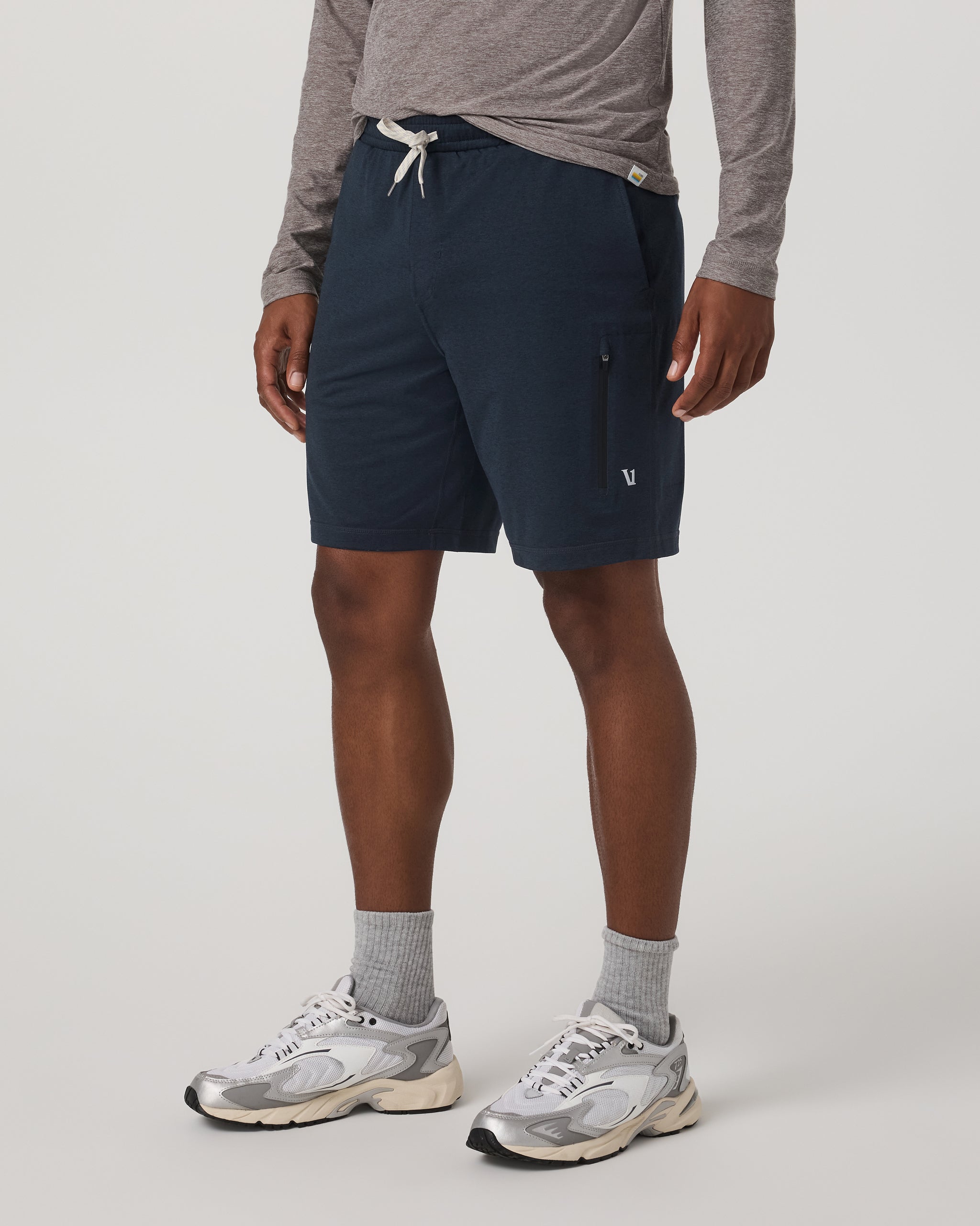 Vuori Sunday Performance Short 8