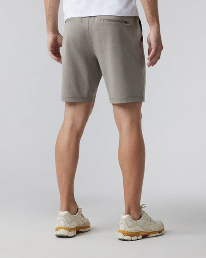 Vuori Sunday Performance Short 8