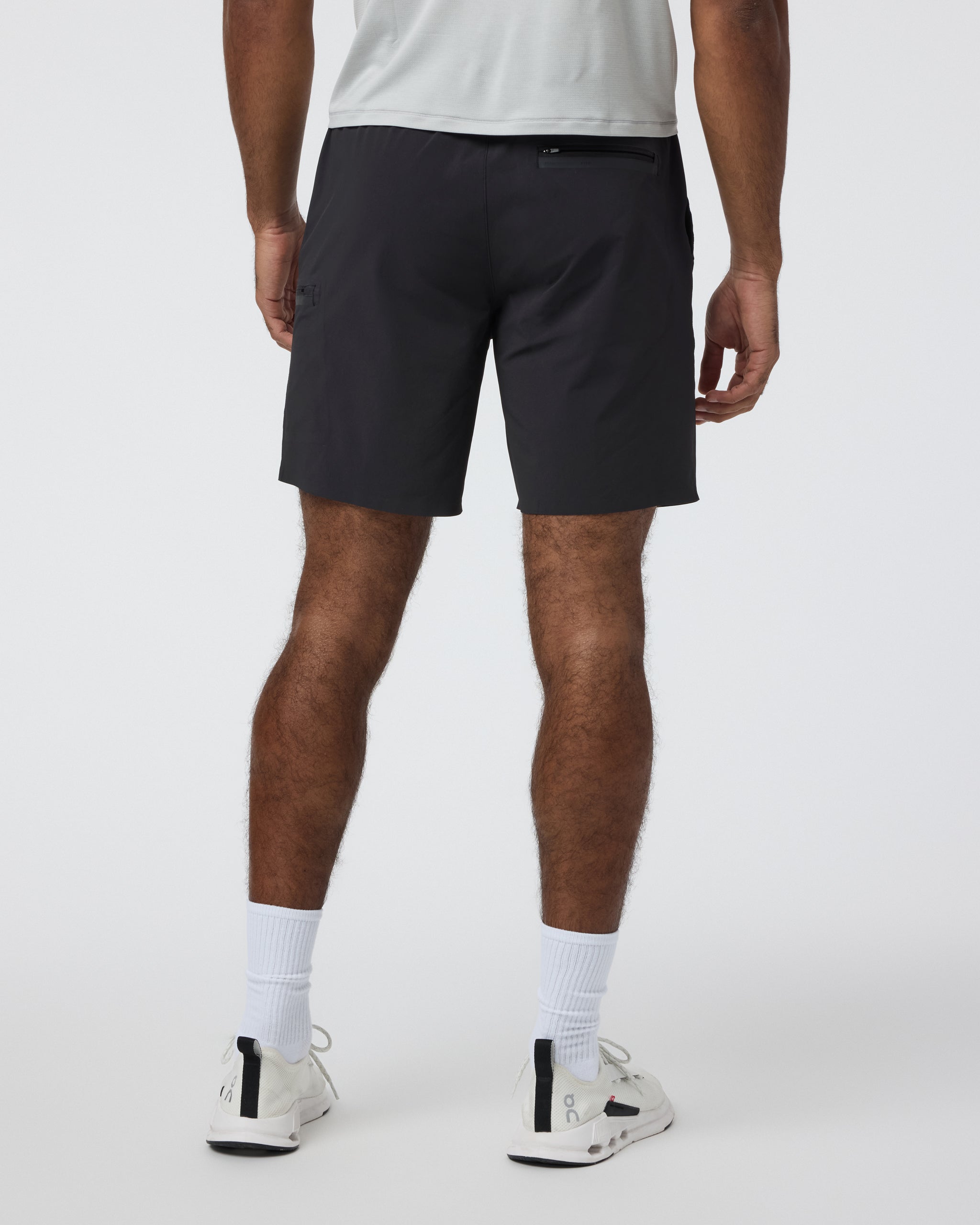 Vuori Grafton Short Unlined 7
