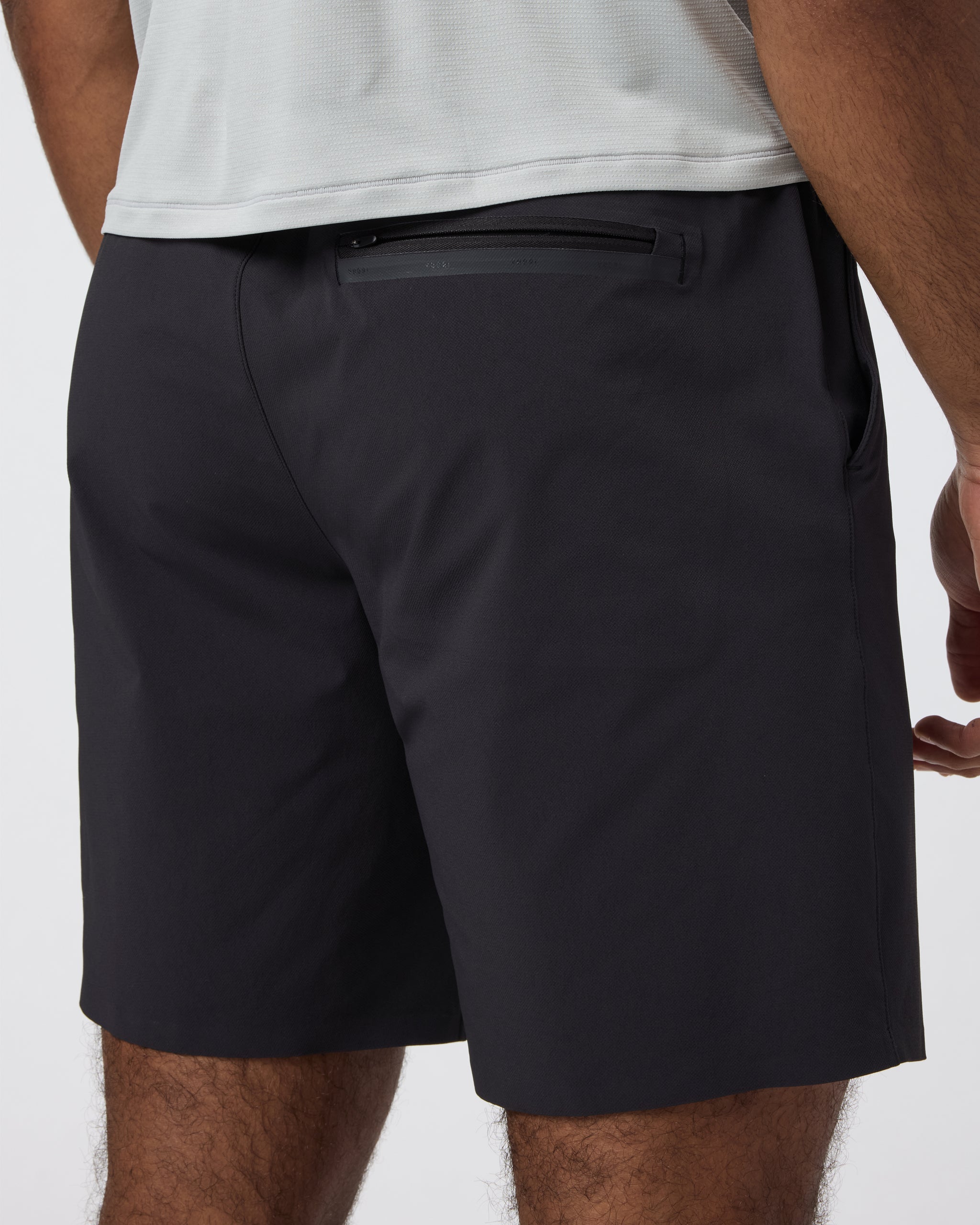 Vuori Grafton Short Unlined 7
