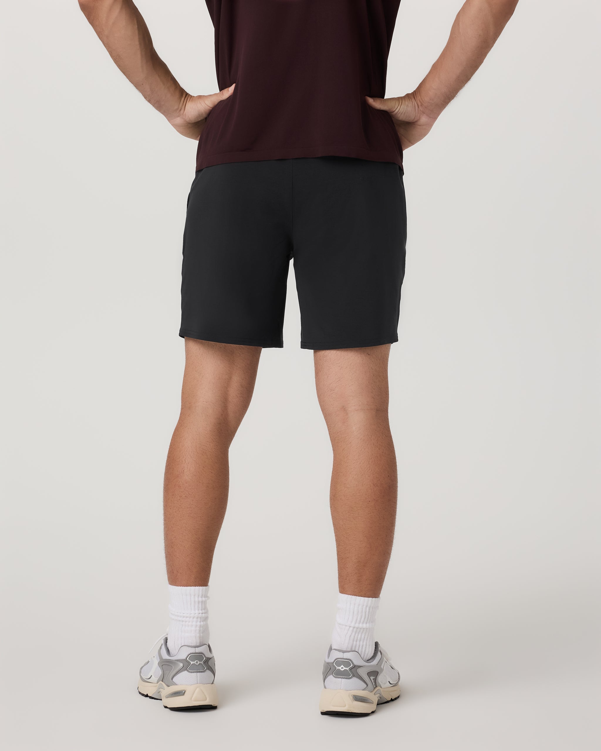 Vuori Elevate Kore Short Unlined 7