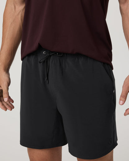 Vuori Elevate Kore Short Unlined 7