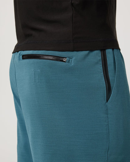 Vuori Elevate Kore Short Unlined 7