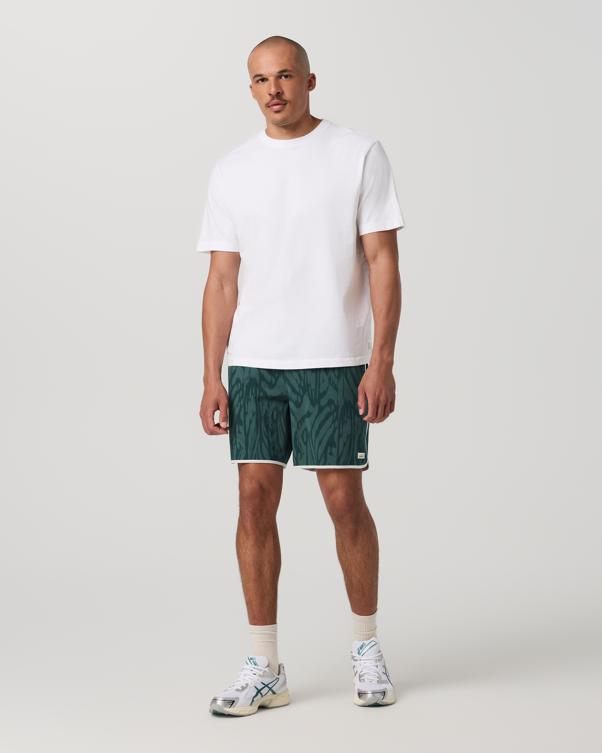 Vuori Banks Short Unlined 7