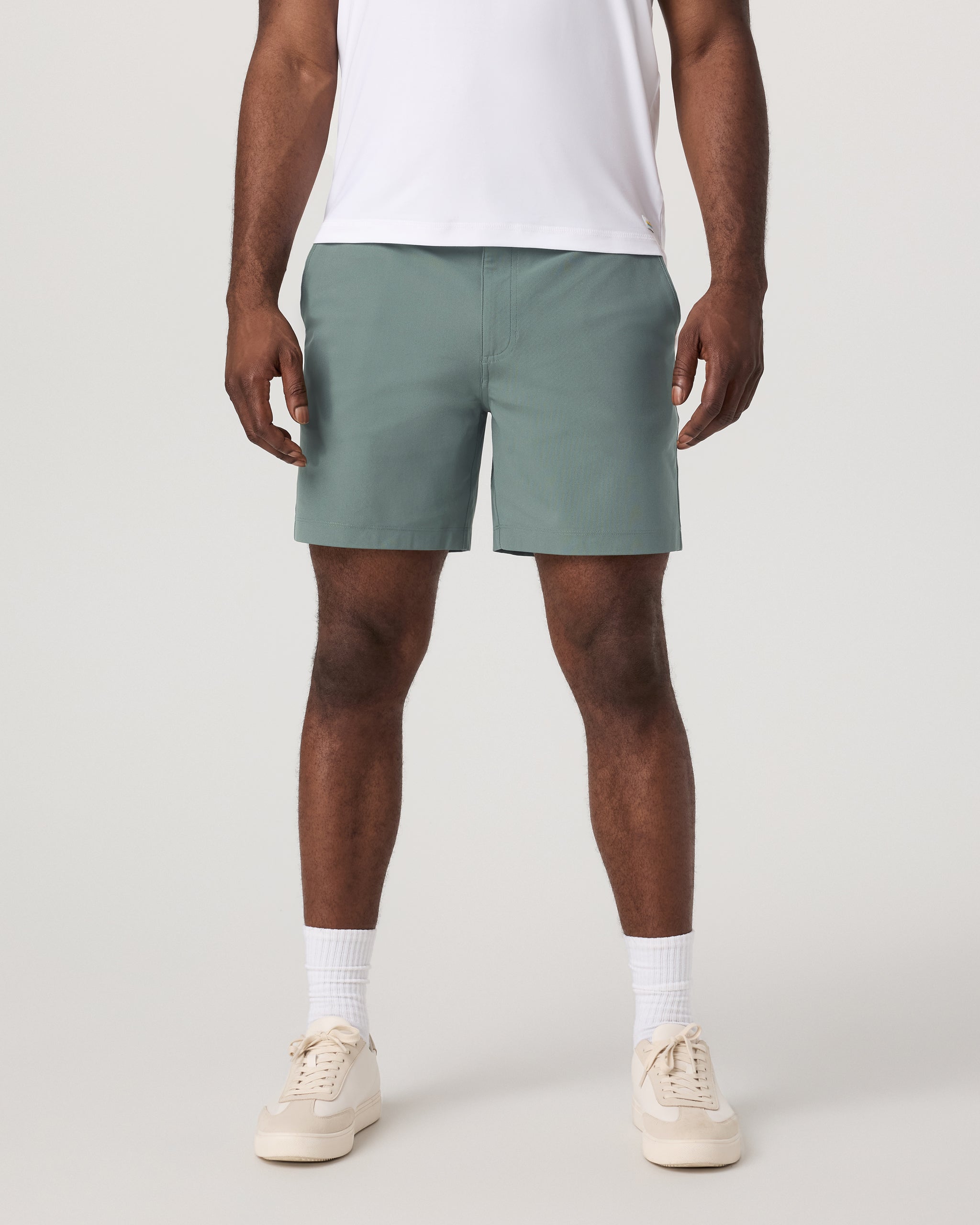 Vuori Meta Short 6