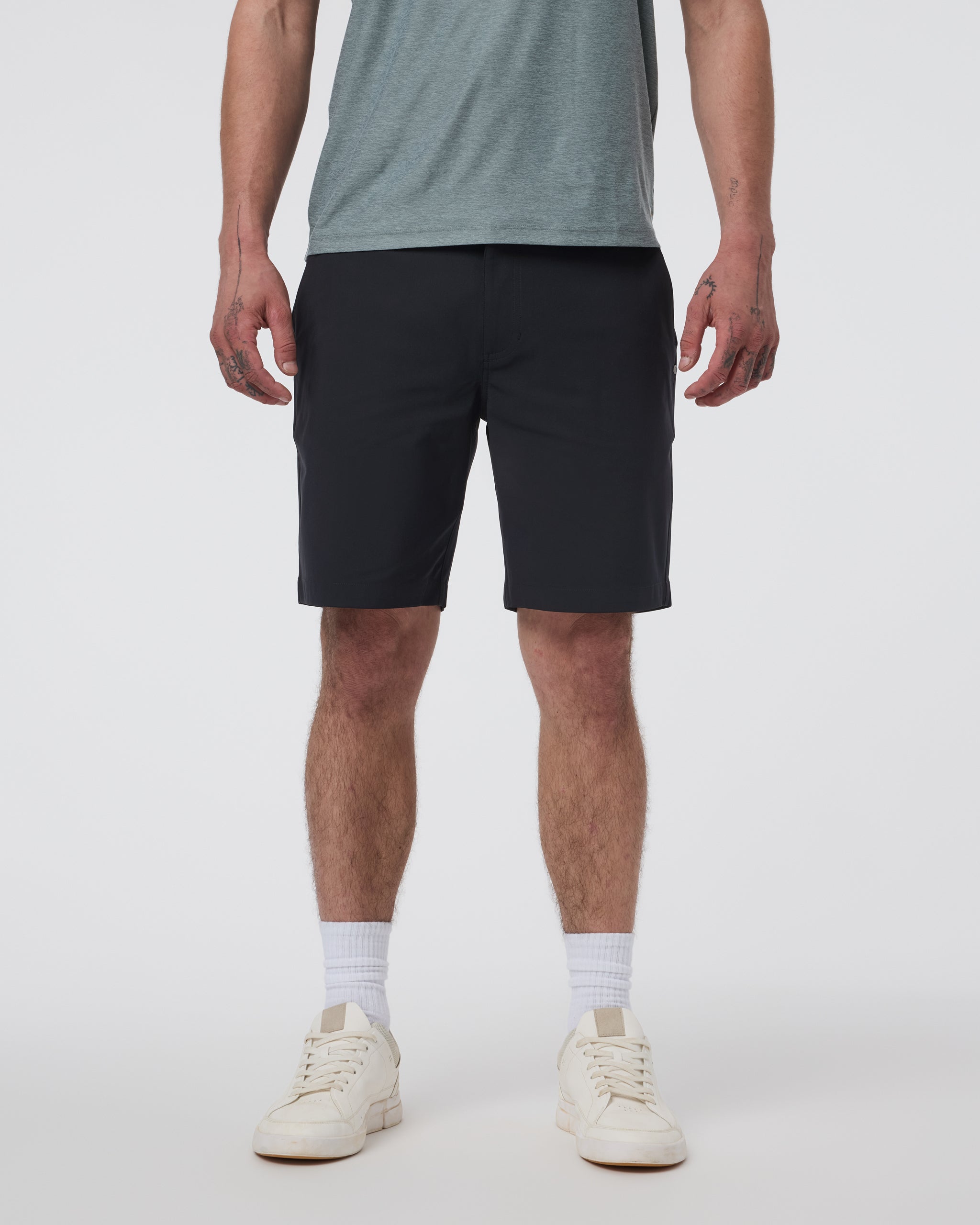Vuori Meta Short 8