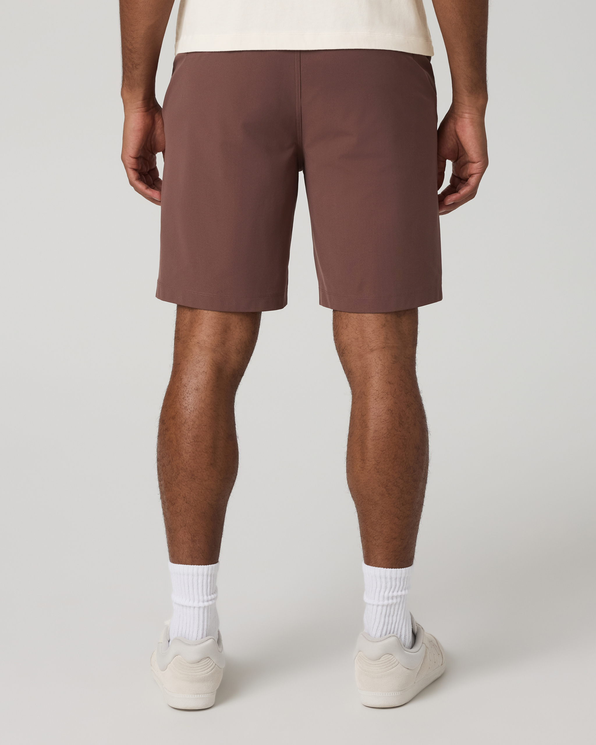 Vuori Meta Short 8