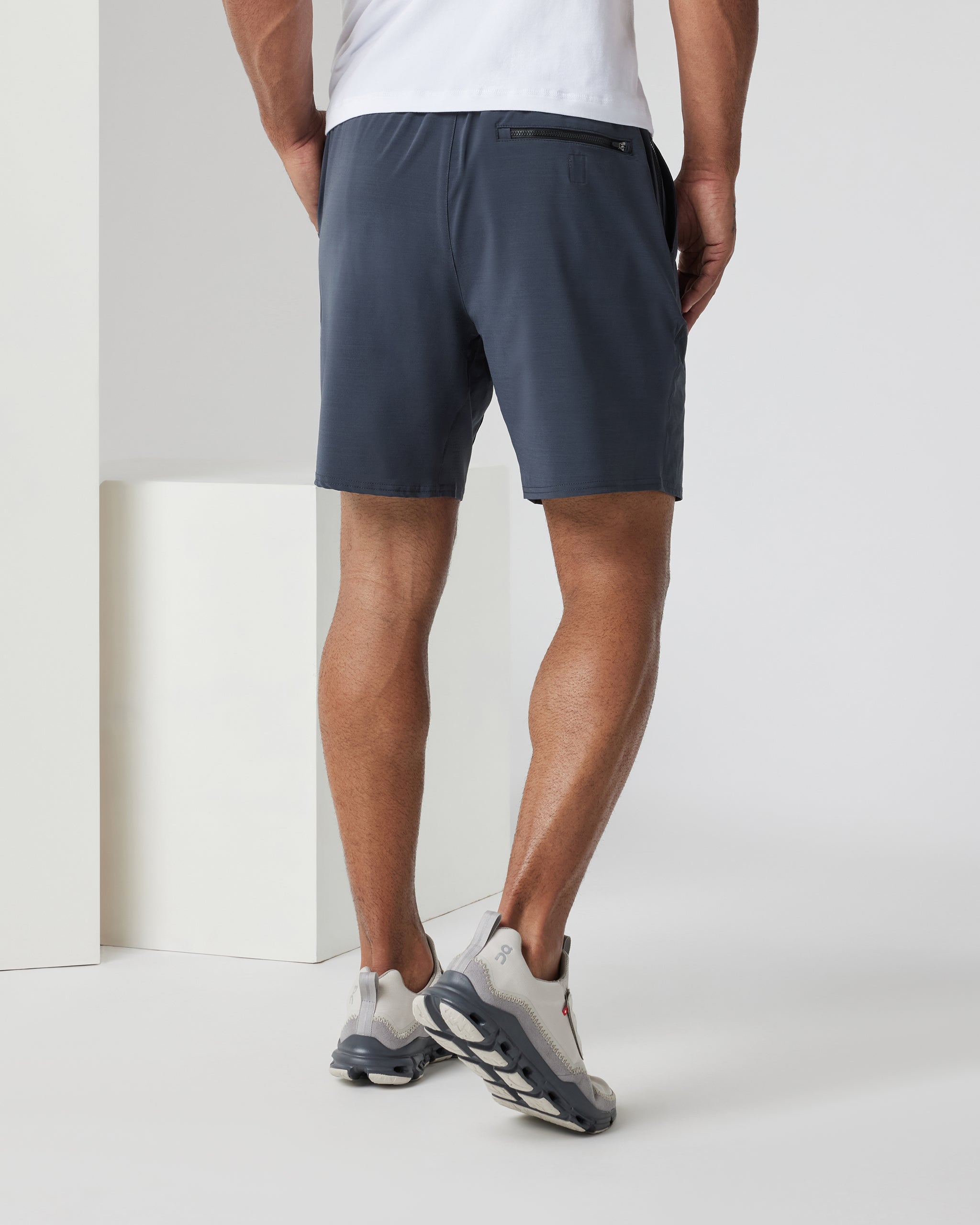 Vuori Elevate Kore Short Lined 7