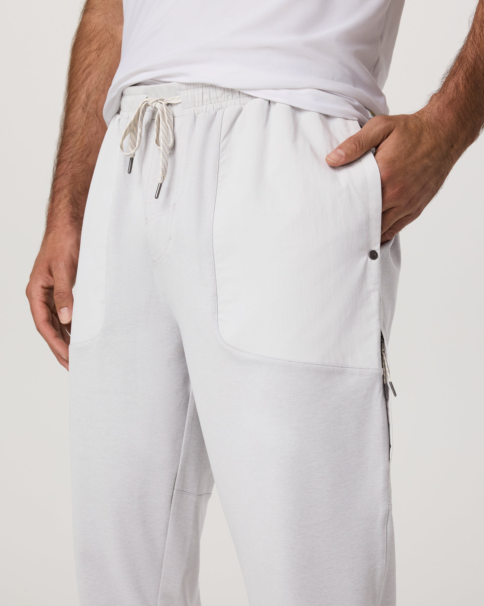 Vuori Sunday Performance Mixed Media Jogger 28