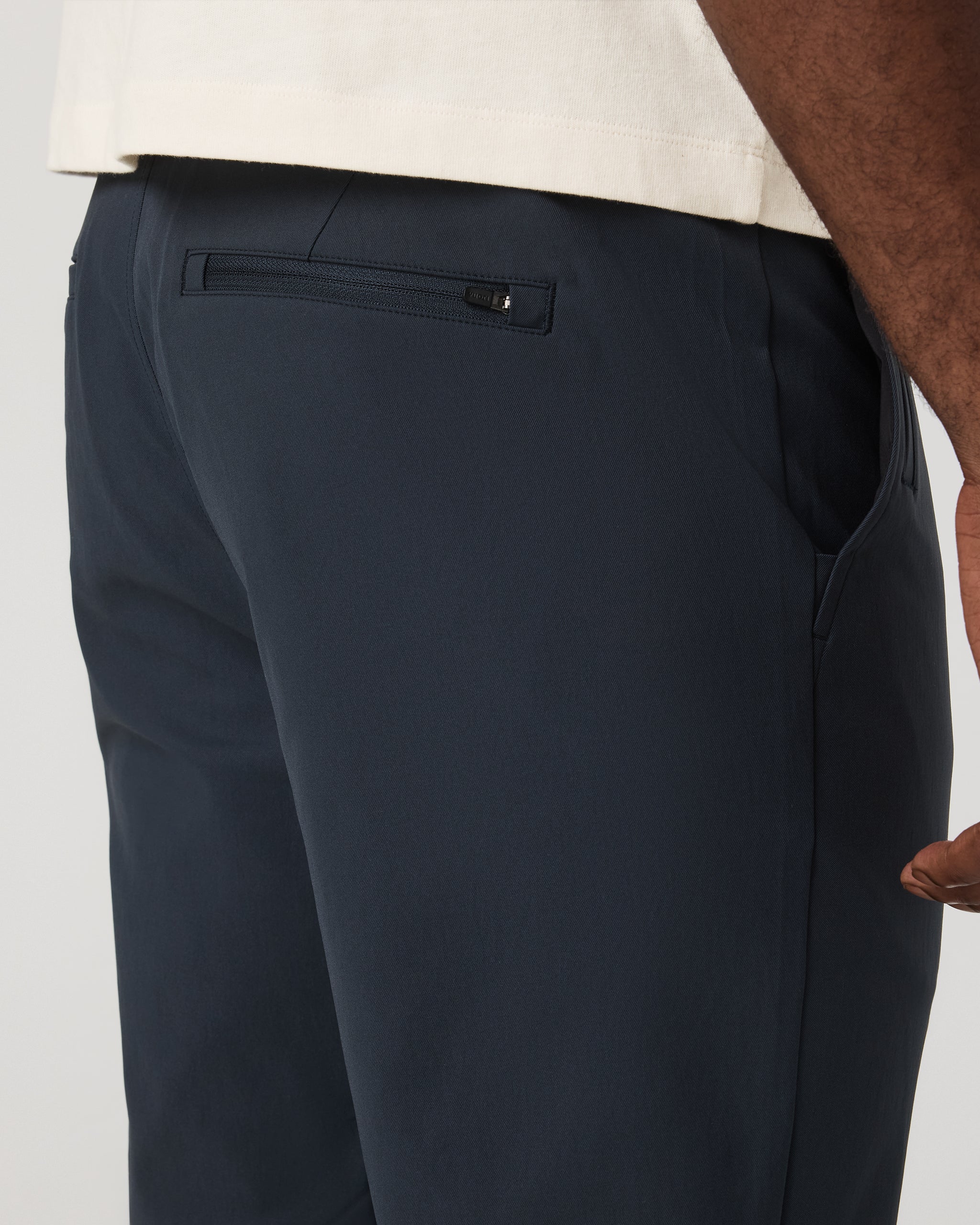 Vuori Cascade Tech Chino Pant Classic Fit 30
