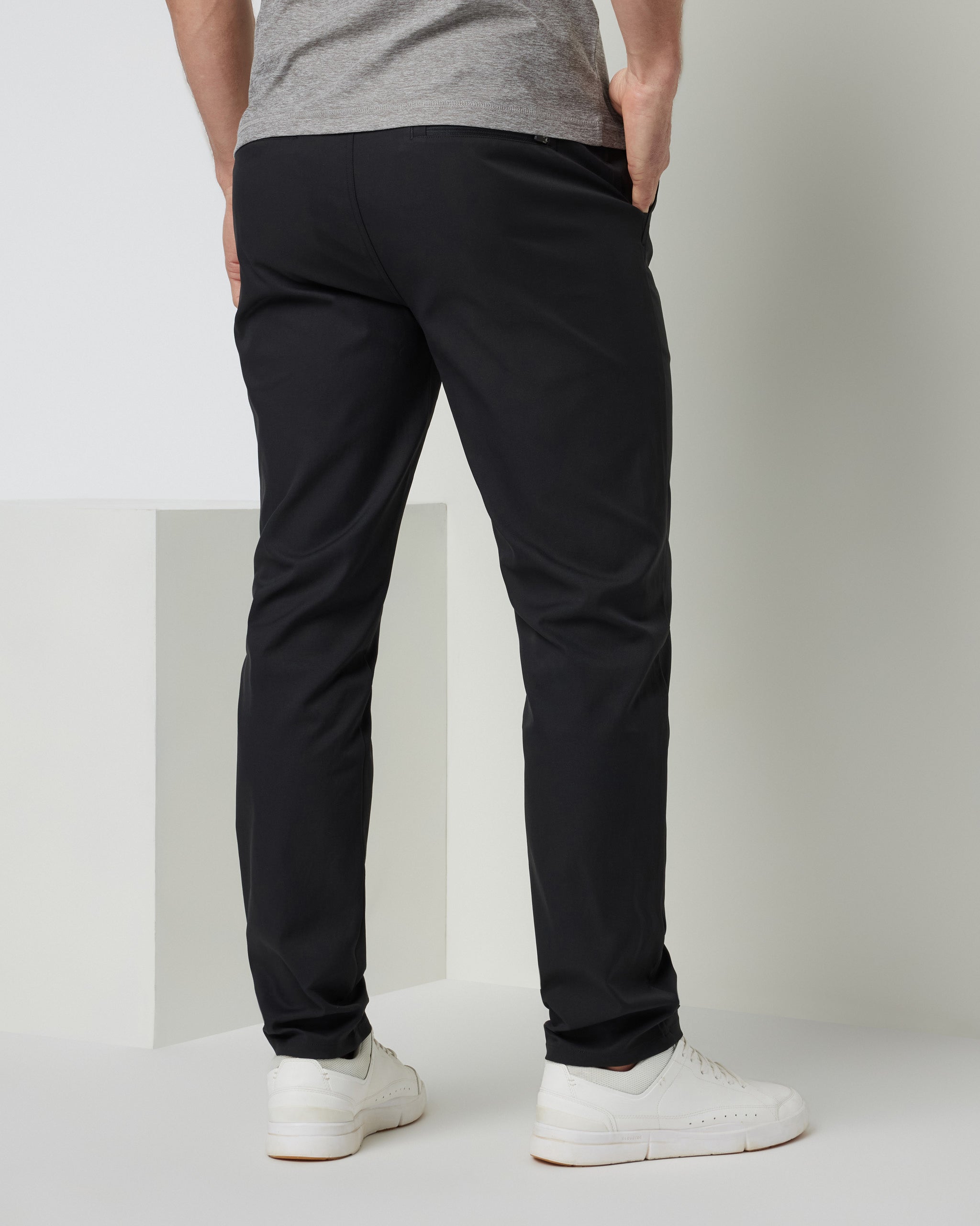 Vuori Cascade Tech Chino Pant Athletic Slim Fit 30