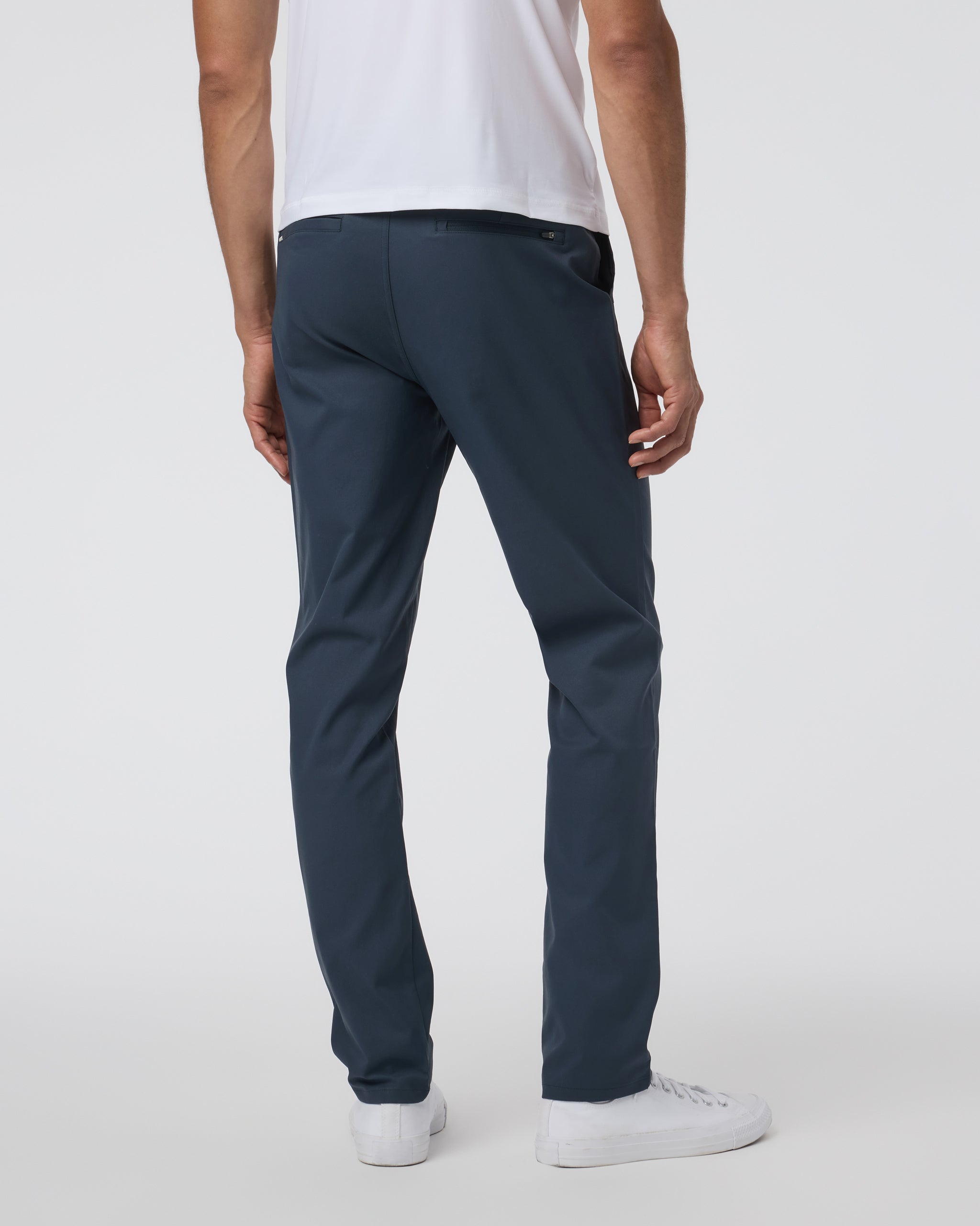 Vuori Cascade Tech Chino Pant Athletic Slim Fit 30
