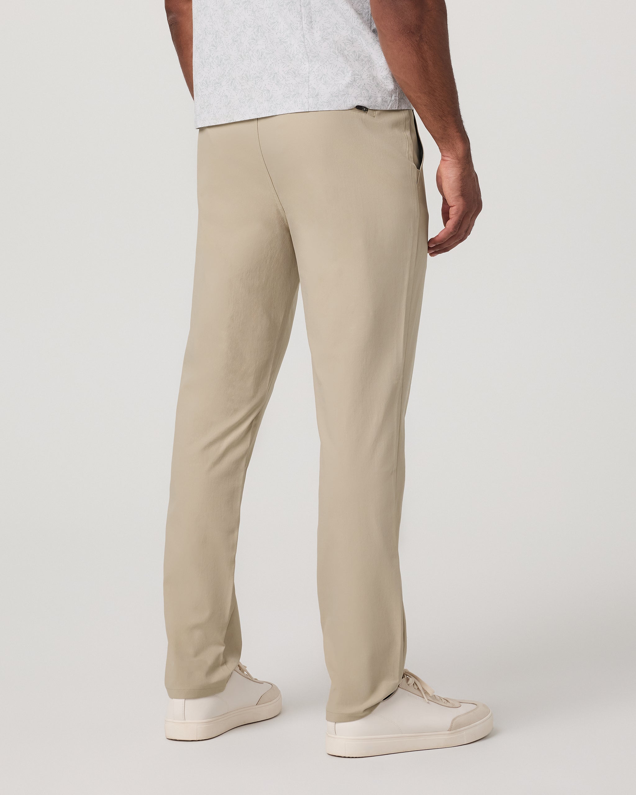 Vuori Cascade Tech Chino Pant Athletic Slim Fit 30