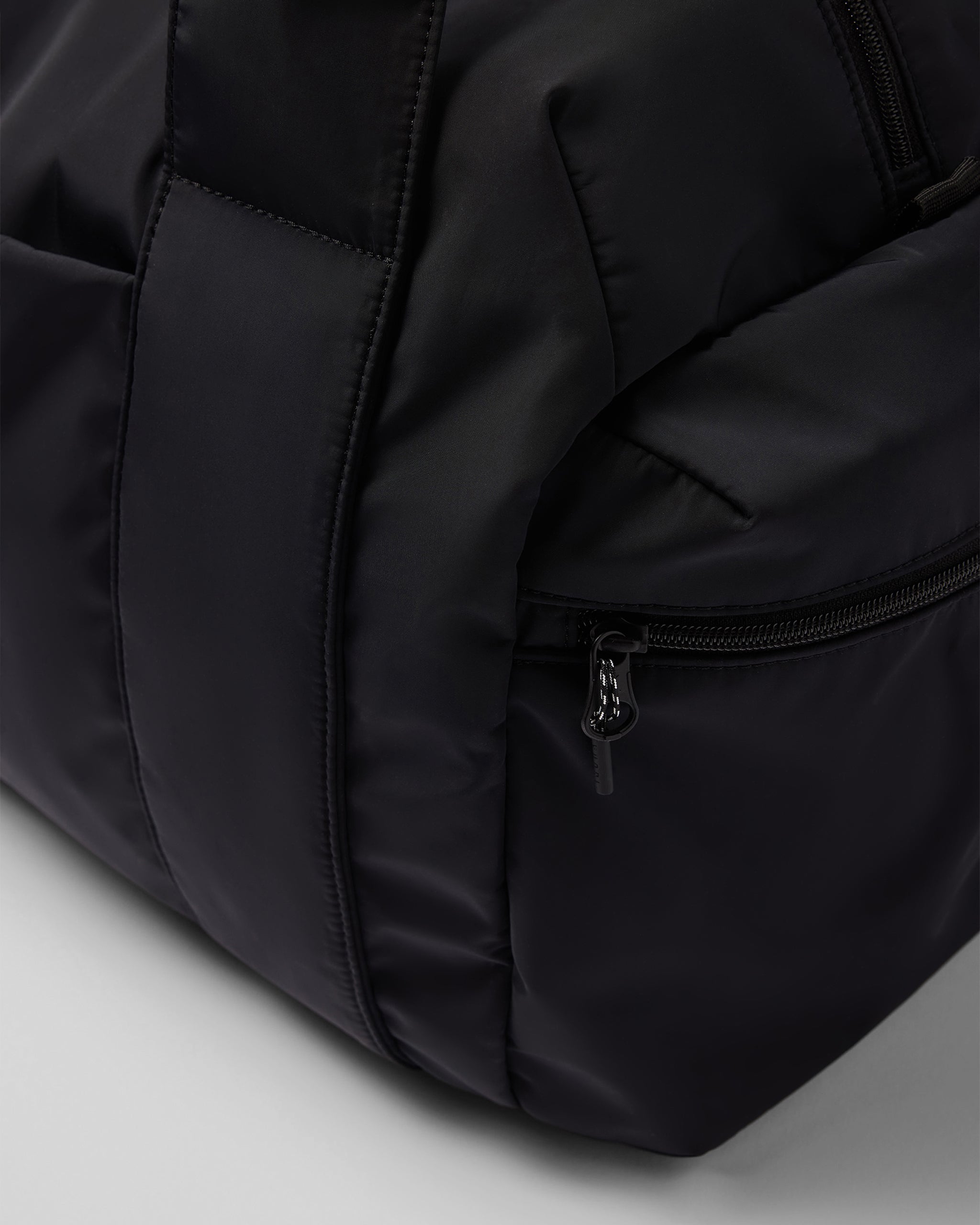 Vuori Gym Bag 20