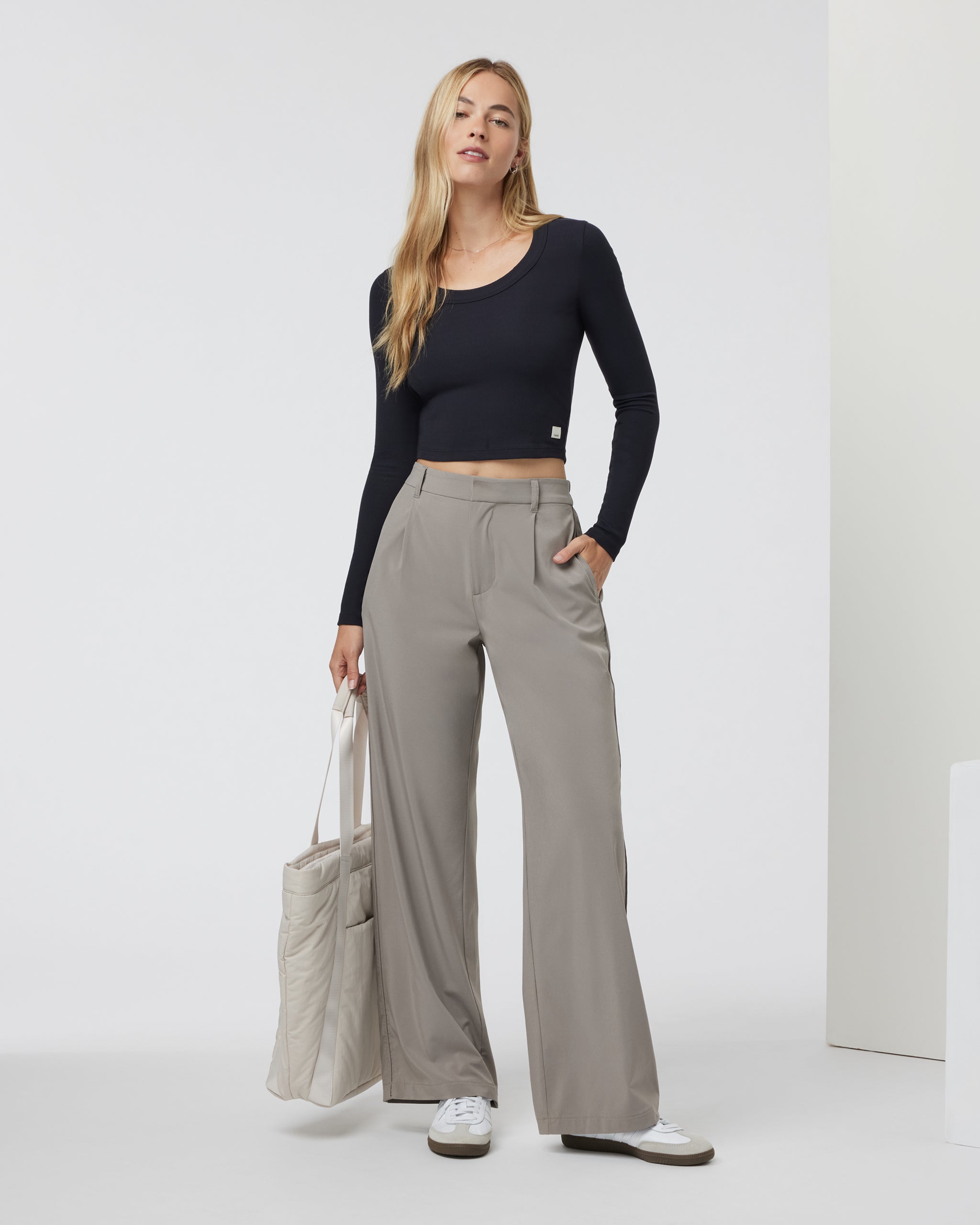 Vuori Long Sleeve Pose Scoop Tee