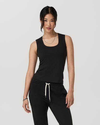 Vuori Halo Essential Scoop Tank Long