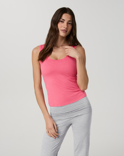 Vuori Halo Essential Scoop Tank Long