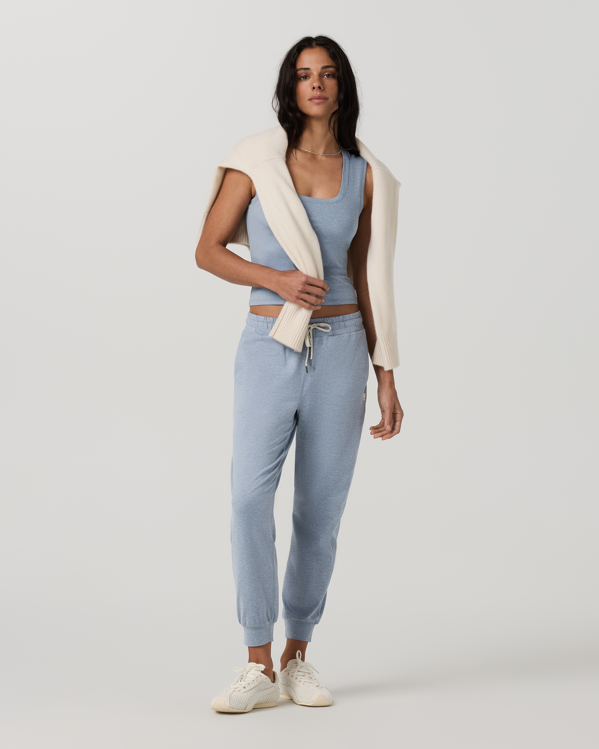 Vuori Halo Essential Scoop Tank