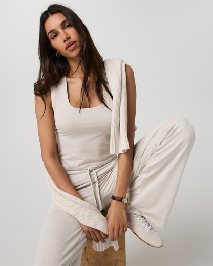 Vuori Halo Essential Scoop Tank