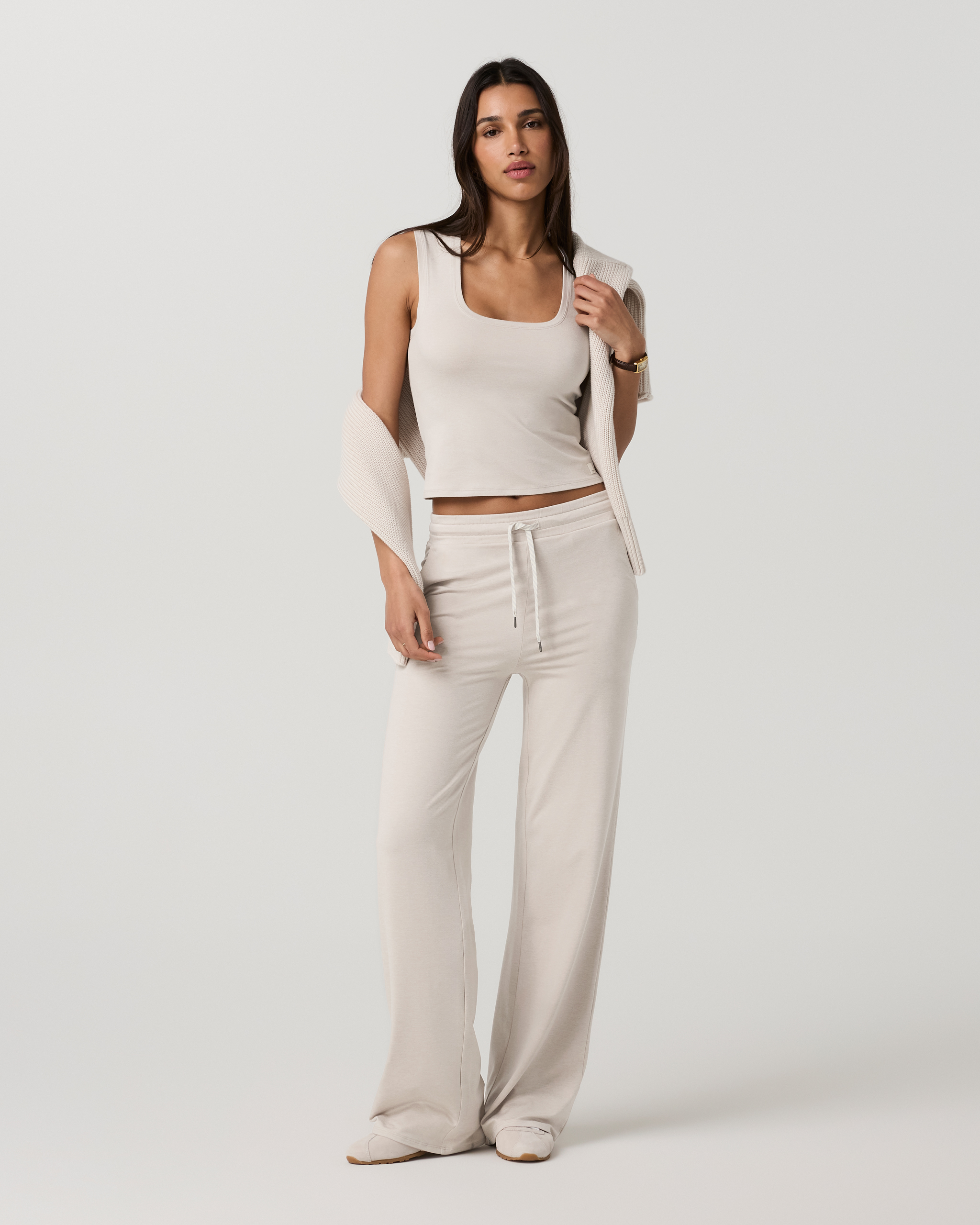 Vuori Halo Essential Scoop Tank