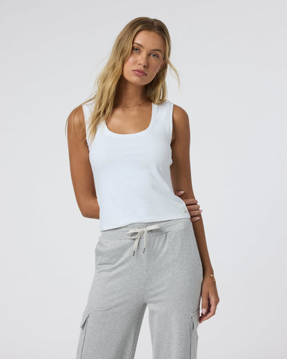 Vuori Halo Essential Scoop Tank