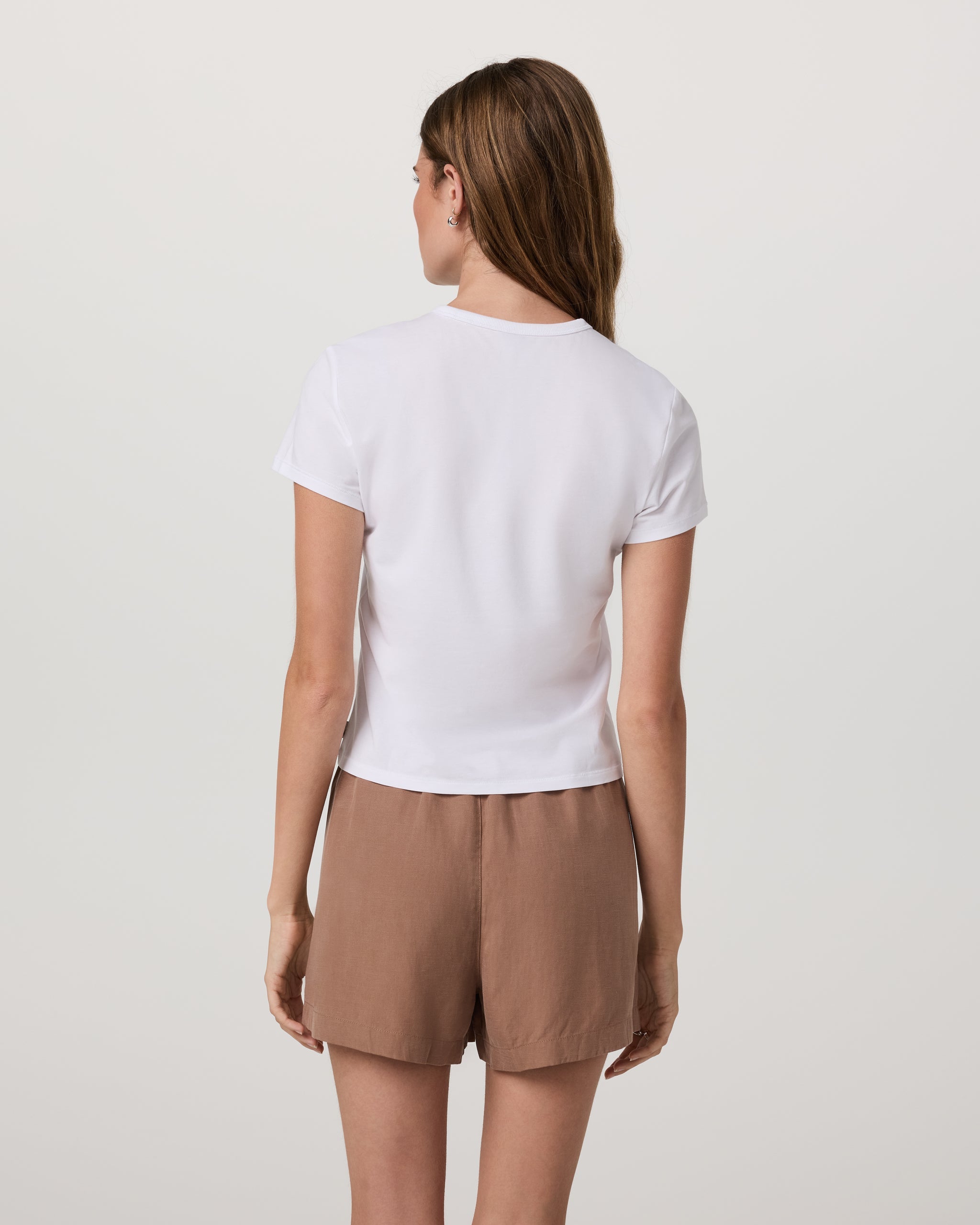 Vuori Short Sleeve Feather Classic Tee