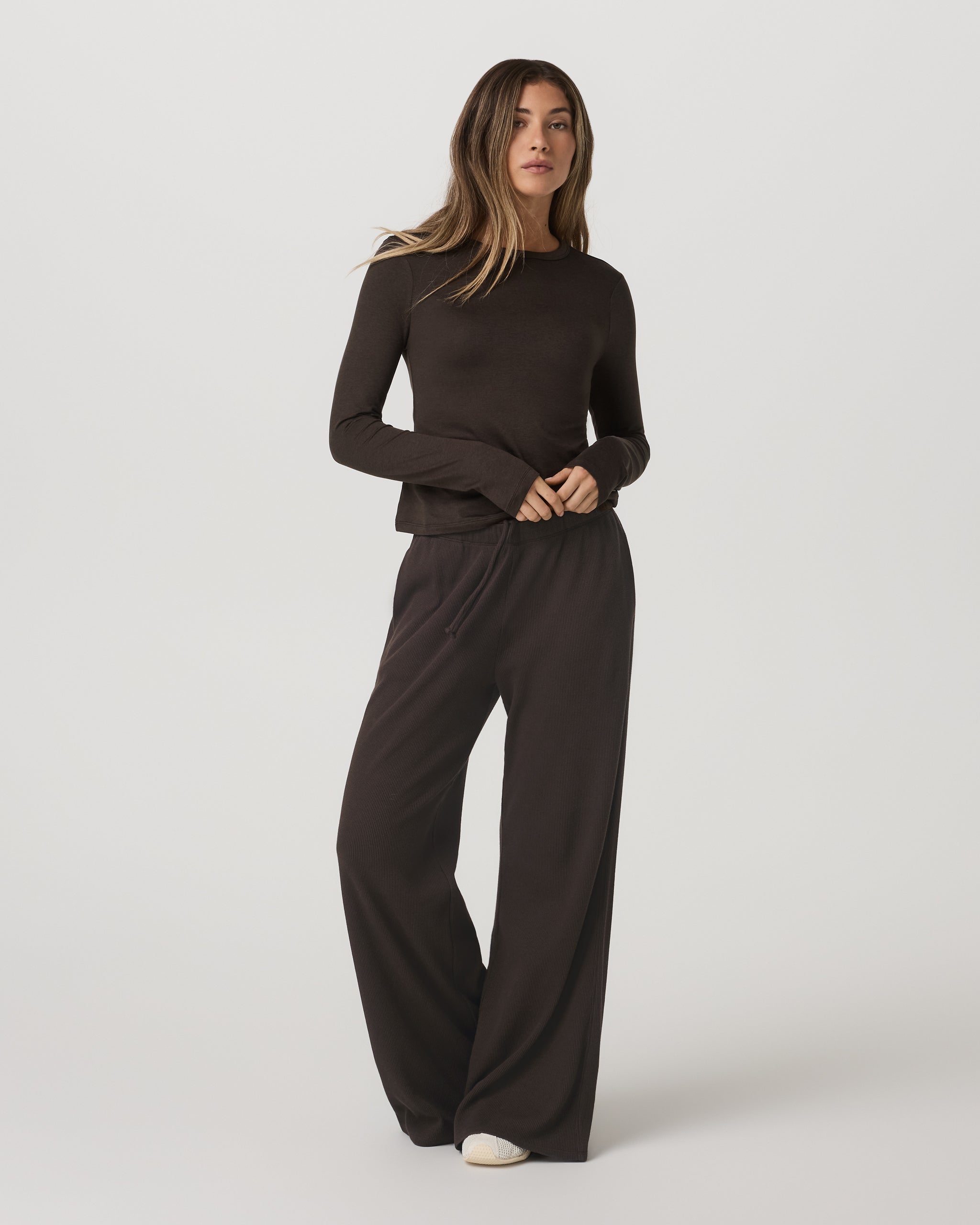 Vuori Long Sleeve Halo Essential Crew Tee