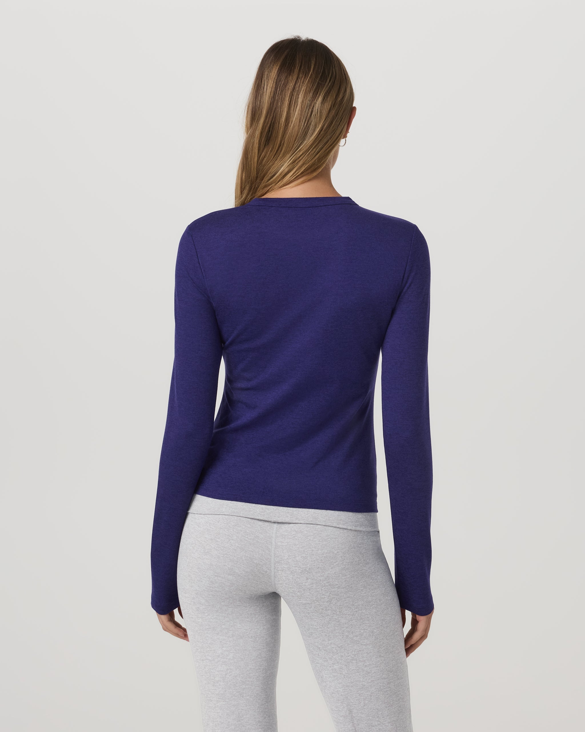 Vuori Long Sleeve Halo Essential Crew Tee