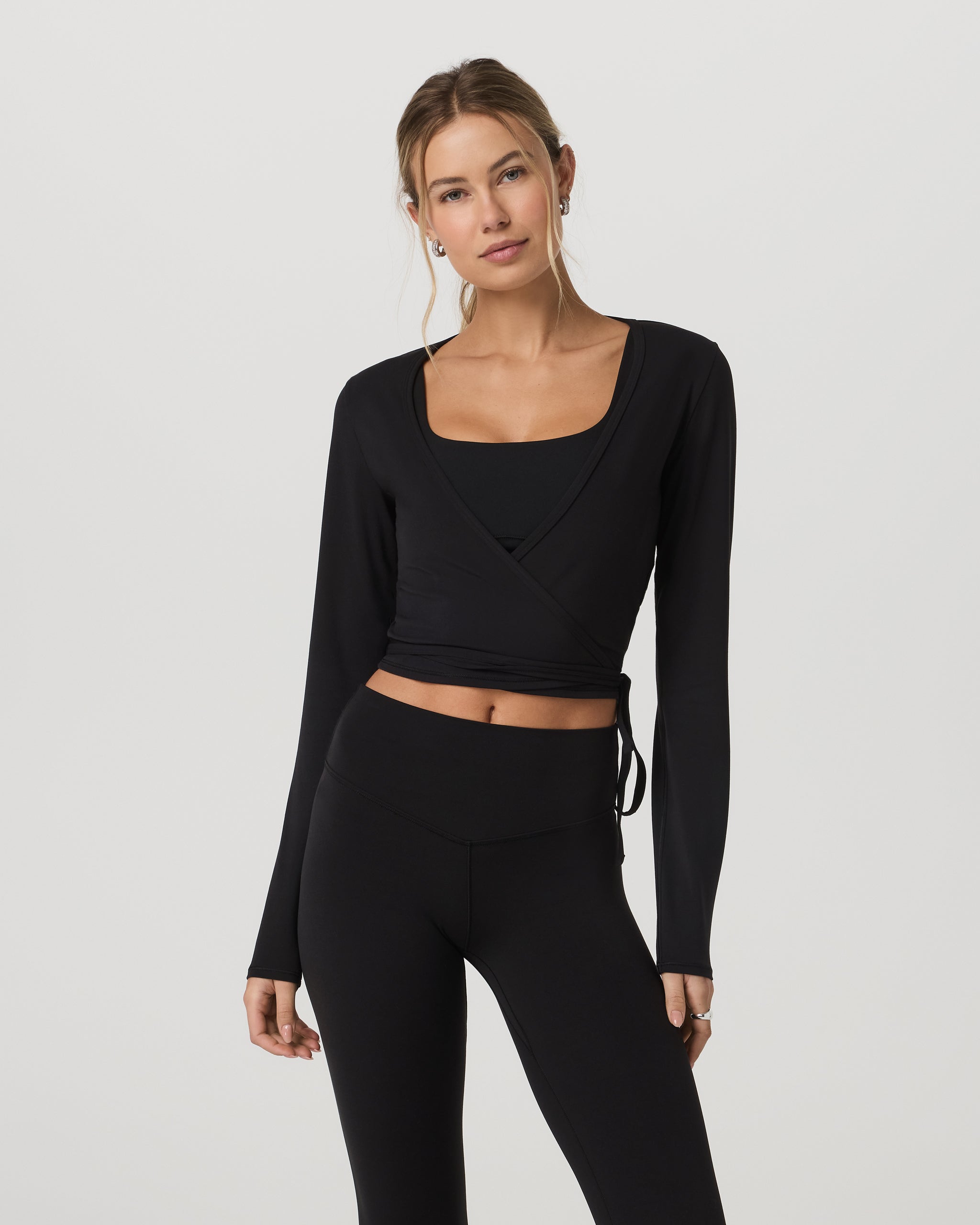 Vuori Alltheform Wrap Top
