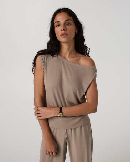 Vuori Cove Asymmetric Top