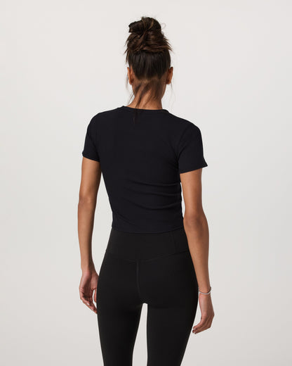 Vuori Pose Fitted Tee
