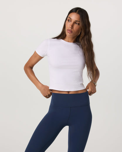 Vuori Pose Fitted Tee